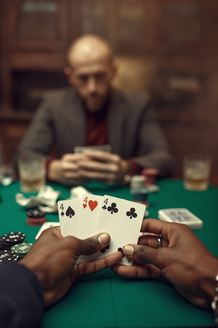 megawin100 dealer interface showing Ceme Online hand rankings and table controls